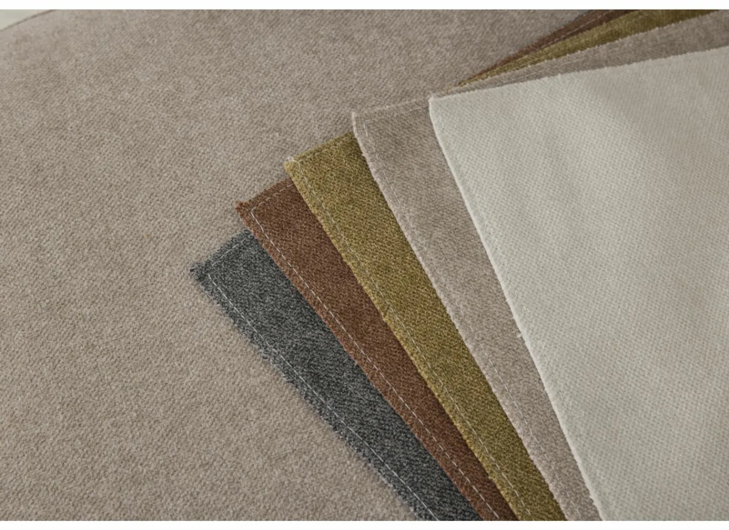 Draaifauteuil Gela 85x95x80cm - stof - lichtbruin- Fauteuils