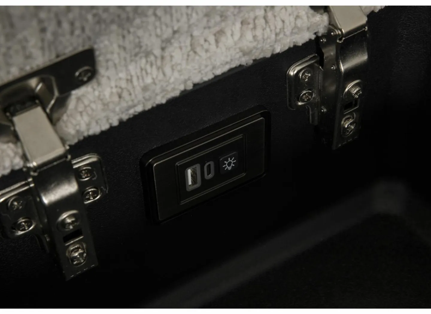 Hoeksalon Crow 334x301cm - stof - turtledove met 2 elektrische relaxen- Hoeksalons