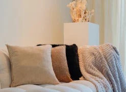 Tiseco Kussen Juliette 45x45cm - stof - amber gold- Kussens|Kussens