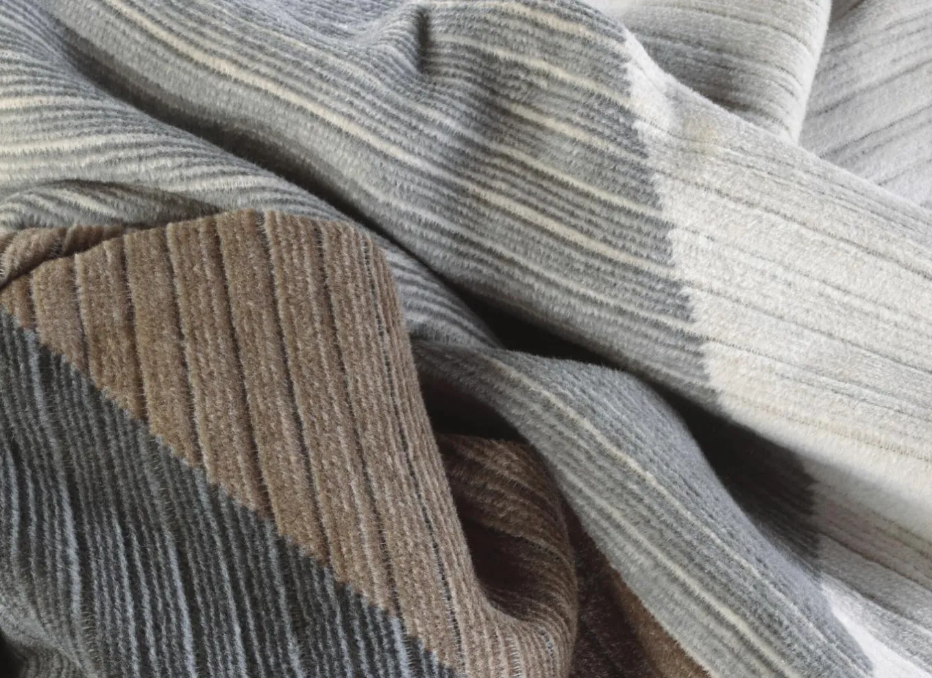 Plaids|Plaids|Plaid Feel Graphic 150x200cm - katoen & polyester - multicolor